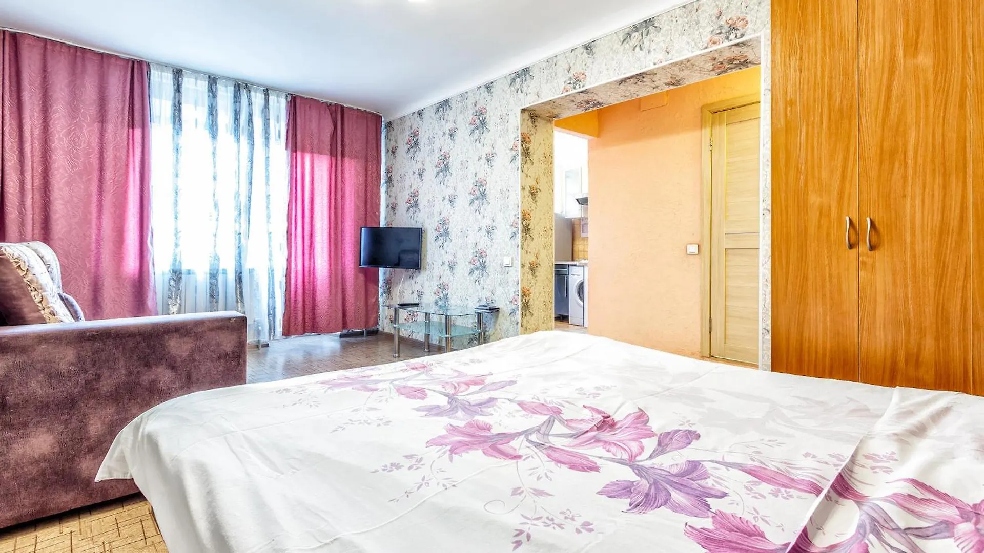Lighthouse Apartments At Arbat Area - Travelers Choice Almatı